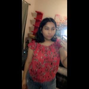 Meet your Posher, Crystal